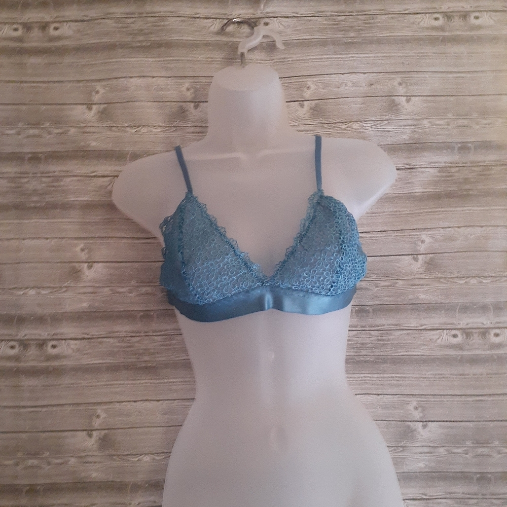 ✂️3/$15 *NWOT* Youmita Lace Bralette
